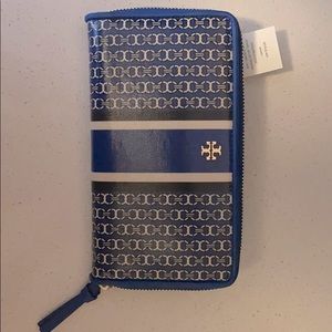 TORY BURCH Gemini Link Zip Continental Wallet
